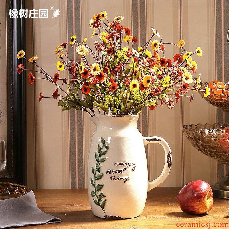 American vase sitting room simulation flower arranging flowers is placed to the Nordic creative white ceramic flower bottle table decoration