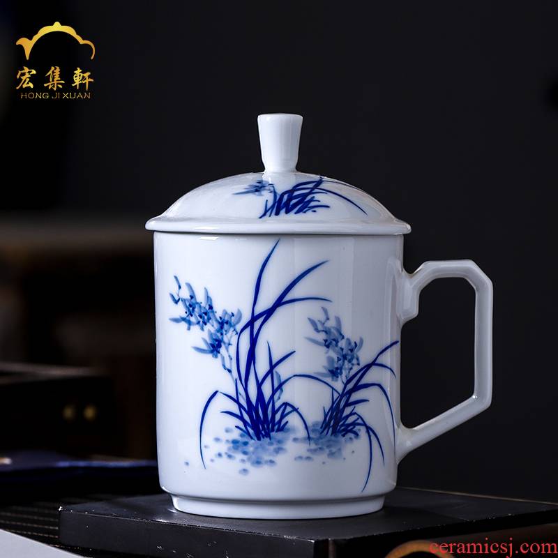 Blue and white orchid large capacity office cup hand - made ceramic tea cup with lid handle all hand of jingdezhen tea service
