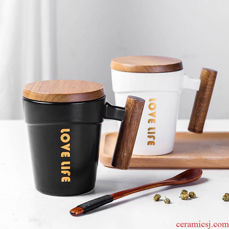 The Nordic idea with wooden handle, ceramic cup move trend male and female students home office mark cup with cover glass