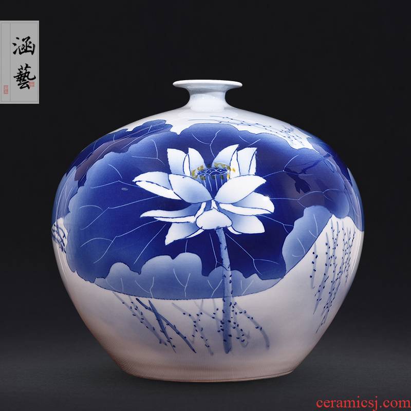 Jingdezhen ceramics hand - made of blue and white porcelain vases, flower arrangement sitting room modern antique home decoration handicraft furnishing articles