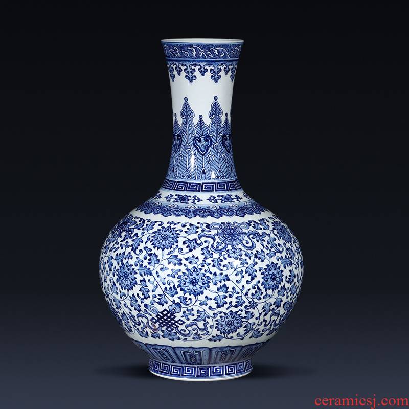 Jingdezhen ceramics imitation qianlong hand - made of blue and white porcelain vases, furnishing articles of new Chinese style porch decoration gift porcelain