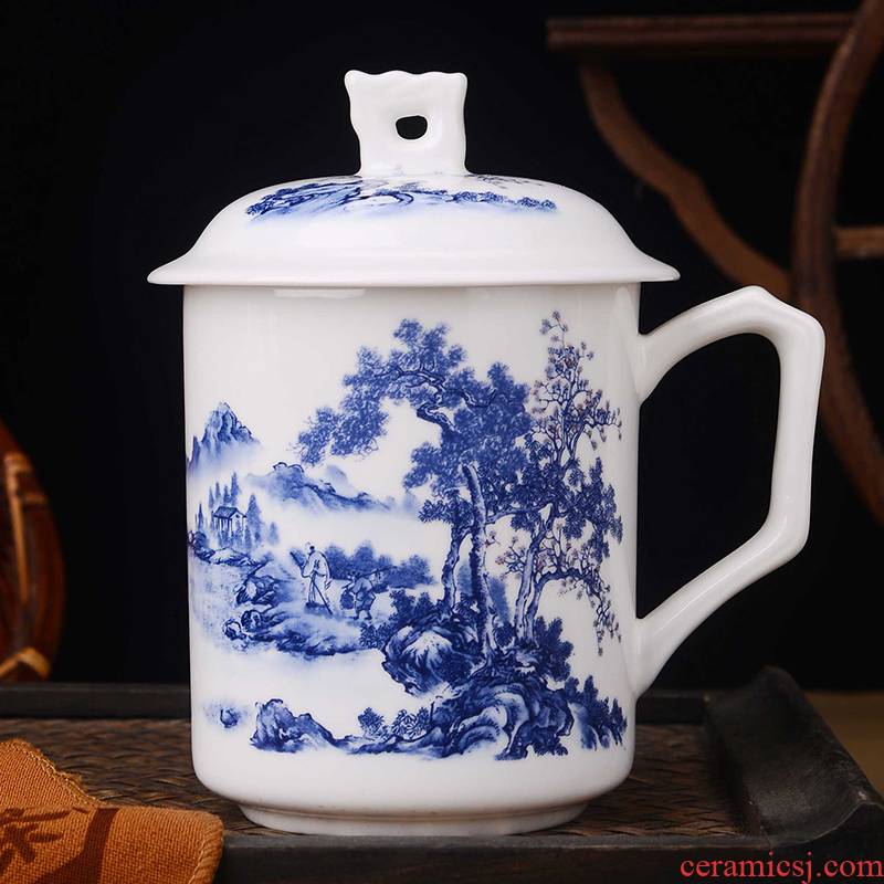 Household of Chinese style ceramic cup custom wholesale porcelain of jingdezhen blue and white porcelain office boss cups with cover