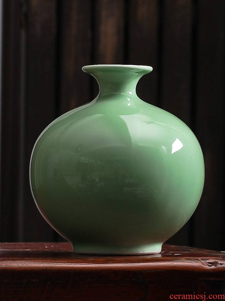 Jingdezhen ceramics archaize shadow blue glaze floret bottle place flower arrangement of Chinese style household act the role ofing is tasted wine dried flowers sitting room