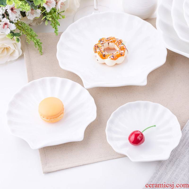 Ceramic fruit bowl irregular shell snack plate pure western food dish dish plate of fruit salad dishes