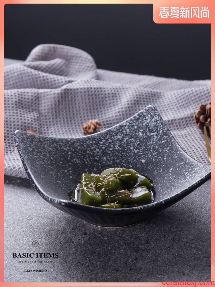 Irregular plates with creative cuisine dishes sugary snack bowl of Japanese restaurant hotel tableware ceramic bowl deep dish