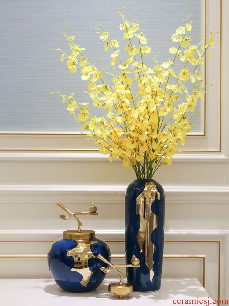 Light European - style key-2 luxury living room TV cabinet decoration vase is placed between example club ceramic flowers floral receptacle simulation