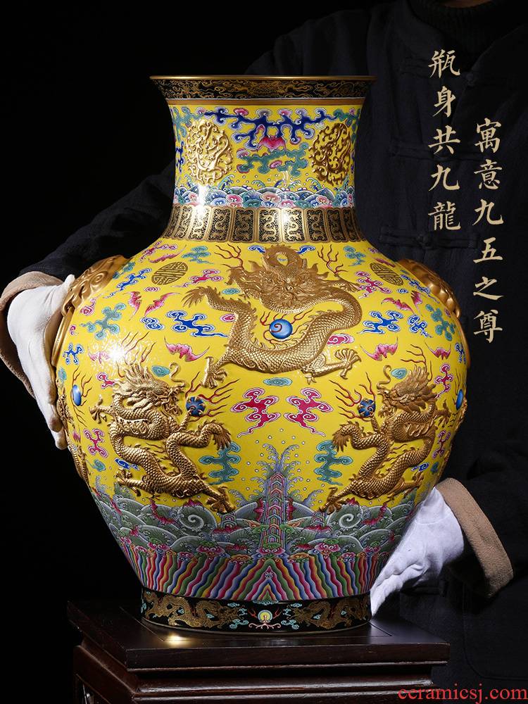 Jia lage jingdezhen ceramic YangShiQi creative hand - made pastel Kowloon lucky gold statute of Chinese vase landing