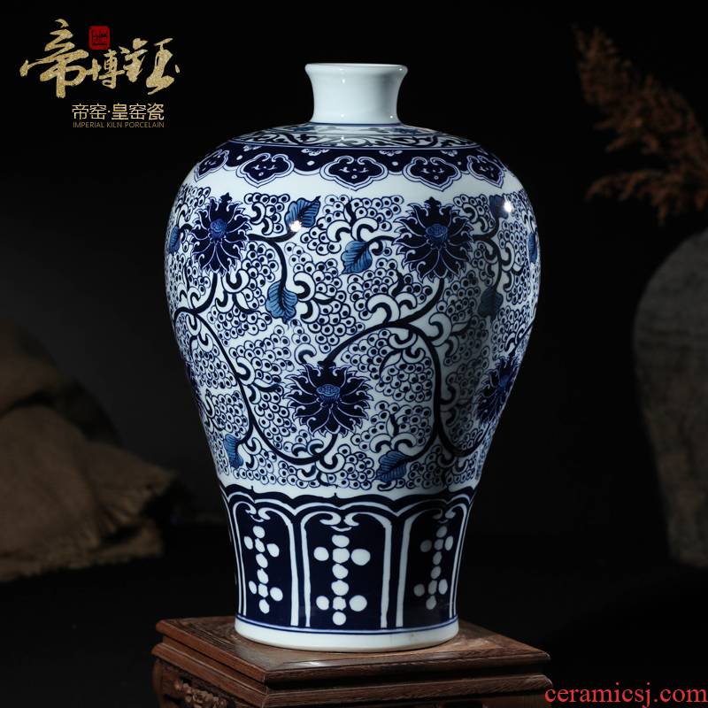 Antique hand - made between blue and white porcelain vase jingdezhen ceramics samples furnishing articles sitting room decoration home decoration process
