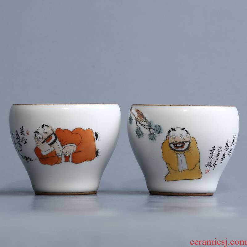 Hand difference your up with jingdezhen ceramic sample tea cup on a cup of tea pure manual master kung fu tea cup
