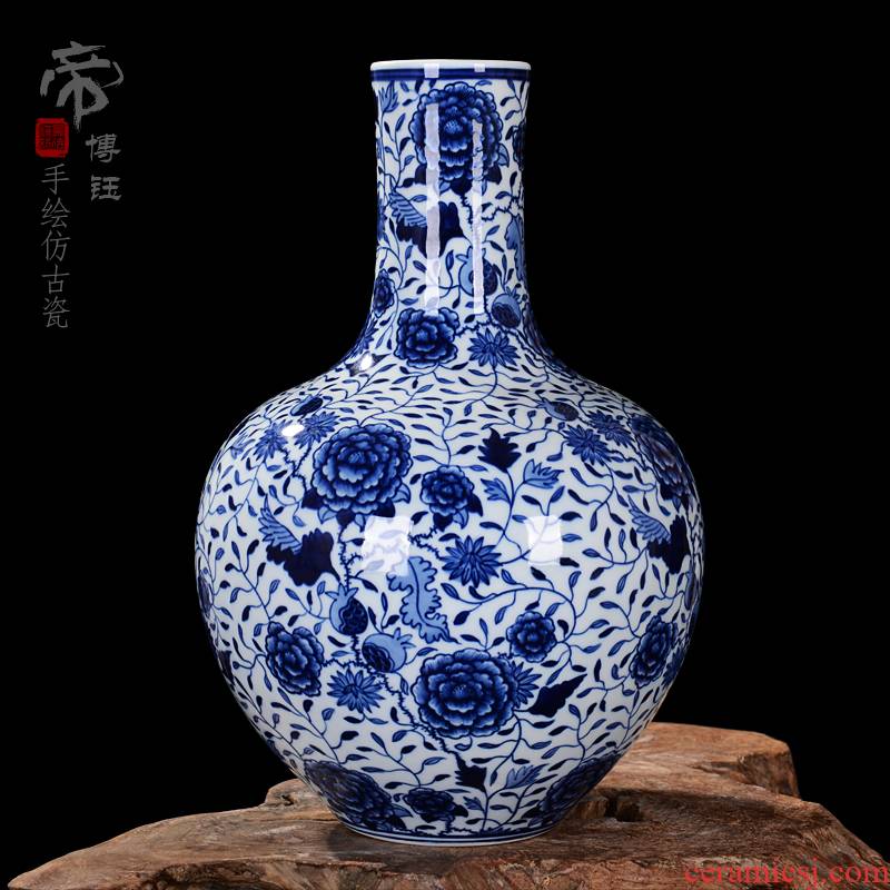 Antique vase of blue and white porcelain of jingdezhen ceramics blooming flowers tree home decoration process sitting room furnishing articles
