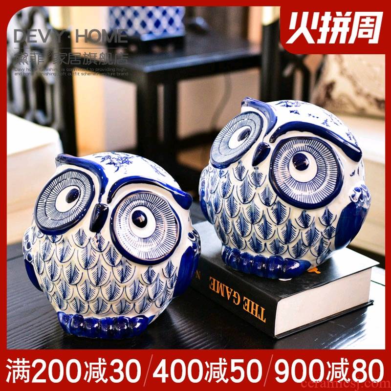New Chinese style classical creative furnishing articles owl sitting room of TV ark, wine porch of blue and white porcelain household soft adornment
