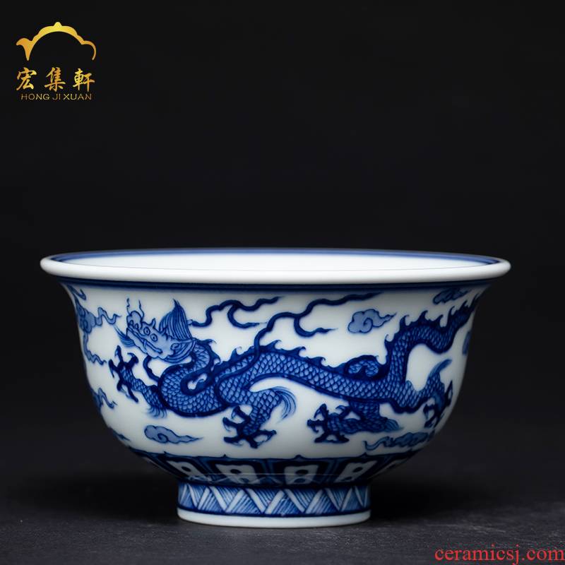 Blue and white hand cup full manual hand - made kung fu master sample tea cup cup single CPU ssangyong cup of jingdezhen ceramic tea set