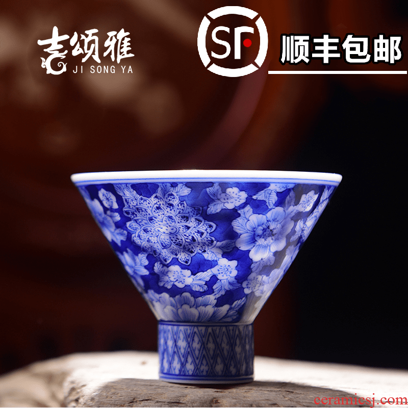 Jingdezhen ceramic cups heavy work blue hat to full cup of kung fu tea cups sample tea cup flower of blue and white porcelain cup