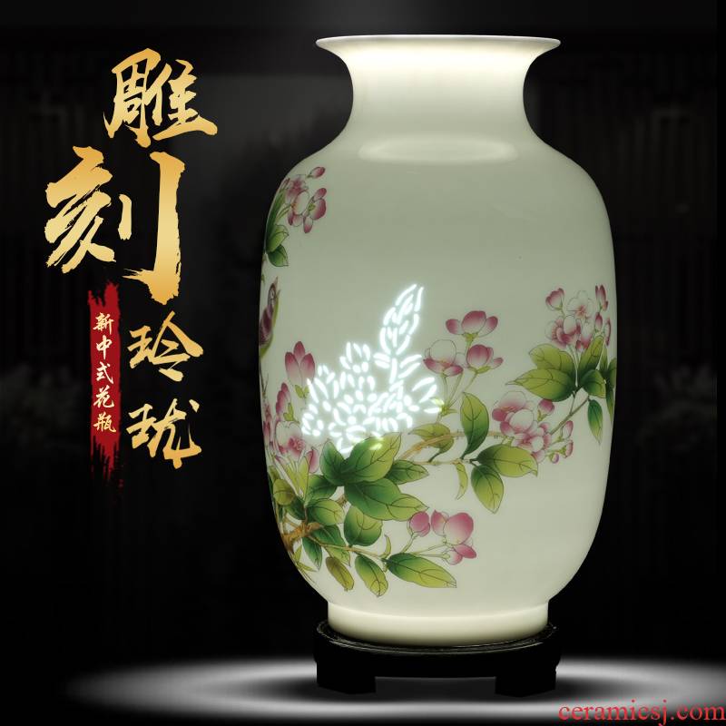 Jingdezhen ceramics and enamel vase flower arranging new Chinese style household rich ancient frame sitting room adornment is placed