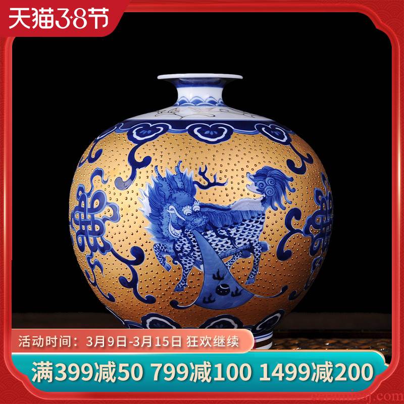 Jingdezhen ceramics gold kirin blue and white porcelain vase spit bead modern fashionable sitting room adornment is placed the process