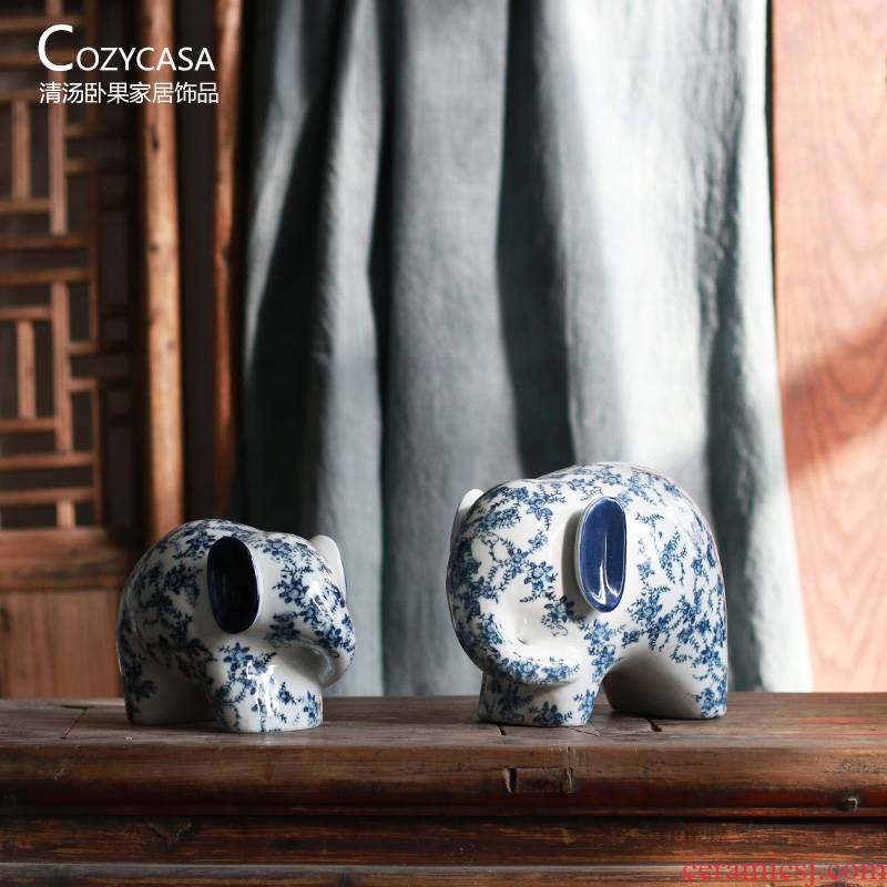 The Clear soup WoGuo wine accessories of new Chinese style ceramic elephant furnishing articles of jingdezhen blue and white porcelain household act the role ofing is tasted