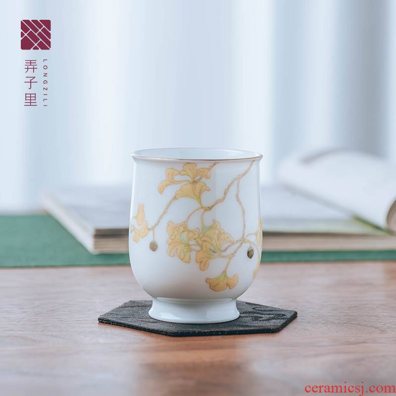 Hand - made In pastel ginkgo cup. Hand trophy. The Full 75 ml. Delicate play 106 mud resistant white porcelain cup