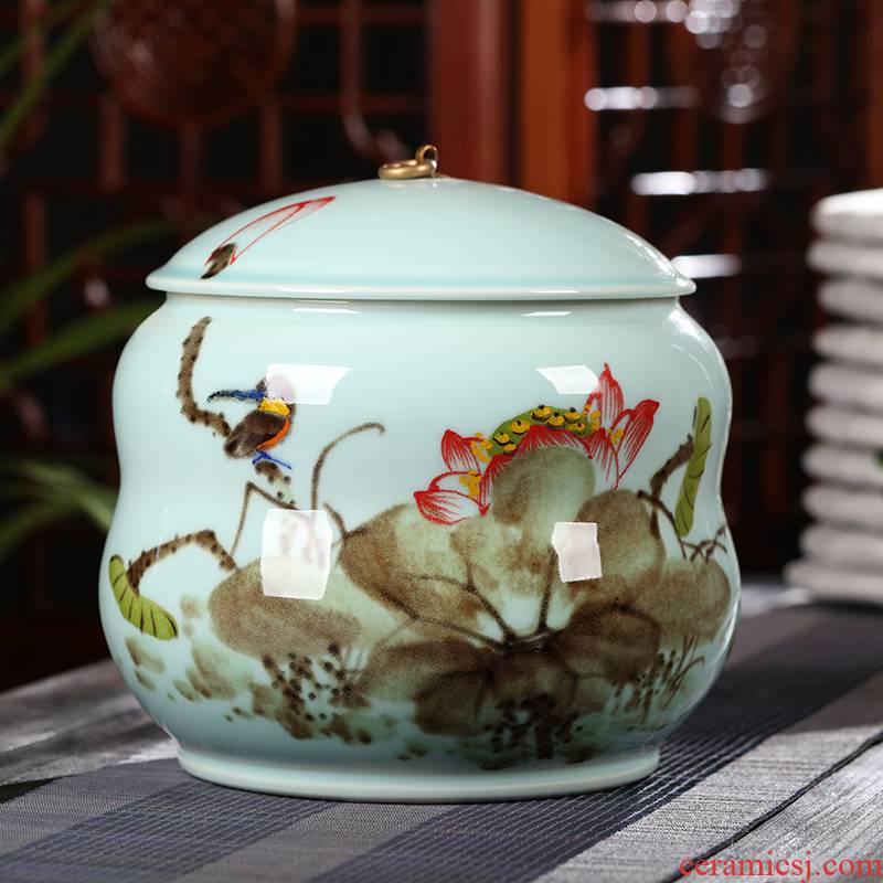 Jingdezhen hand - made ceramic tea pot 2 jins of tea cake large seal pot pu - erh tea cake and tea packaging POTS