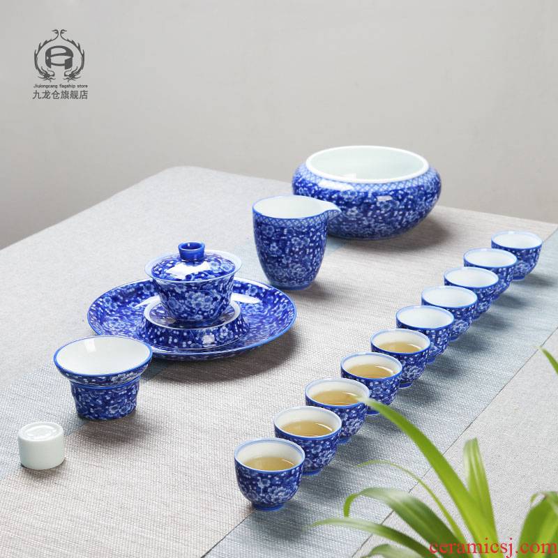 DH jingdezhen blue and white porcelain kung fu tea set suit household creative ceramic cups of a complete set of large - sized tureen