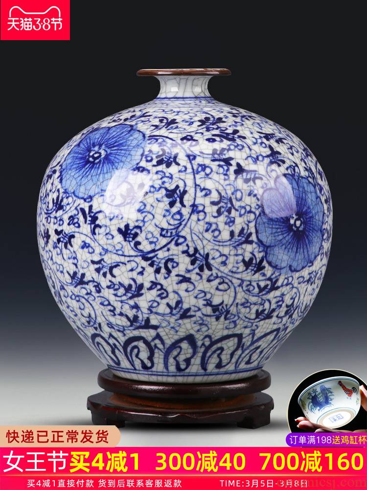 Blue and white porcelain vase furnishing articles of jingdezhen ceramics sitting room flower arranging retro hand - made antique porcelain home decoration