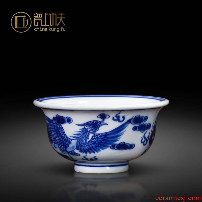 Ceramics jingdezhen blue and white porcelain cups hand - made dragon pressure hand cup to send a cups of restoring ancient ways masters cup only