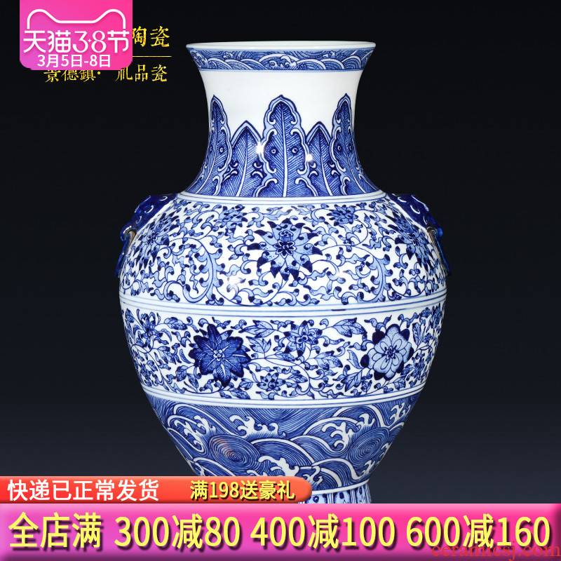 Jingdezhen ceramics imitation qianlong hand - made of blue and white porcelain vases, sitting room of the new Chinese style household decorations furnishing articles gifts