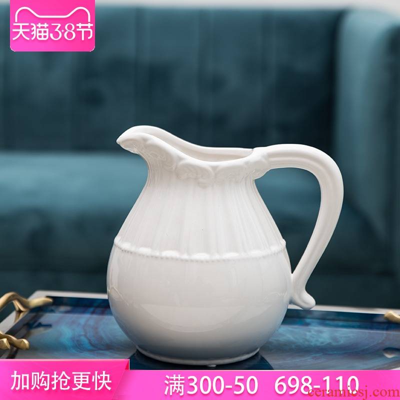 I and contracted and pure and fresh Mediterranean Europe type ceramic vase household act the role ofing is tasted fashion contracted white flower pot of bottle