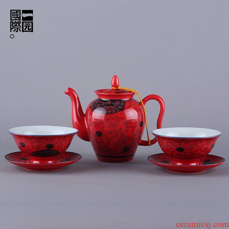 A set of garden international star high - ranked imperial concubine every point tea set household ceramic tea set gift box of A complete set of kung fu tea set