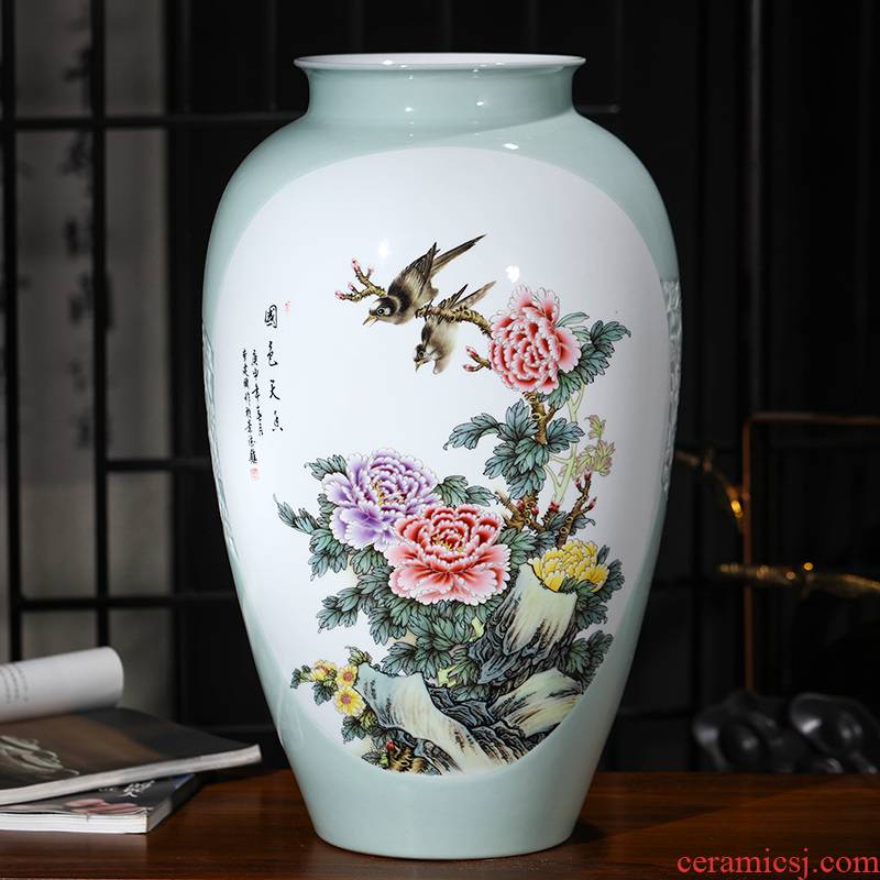 Jingdezhen ceramics green glaze carving large vases, flower arranging Chinese style living room TV ark, home furnishing articles