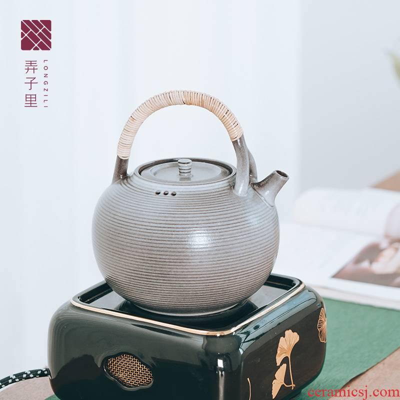 Boil tea tea set in the son. Electric TaoLu flame furnace carbon available shallow wood ash glaze large cooking kettle 1 l