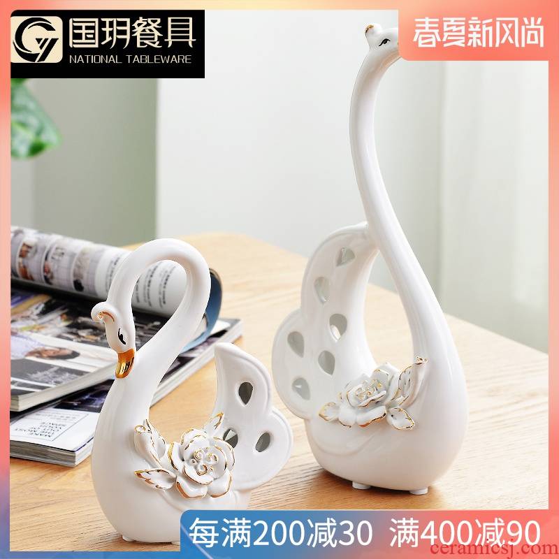 Creative living room TV cabinet furnishing articles swan, a romantic home decoration ceramic new girlfriends a gift