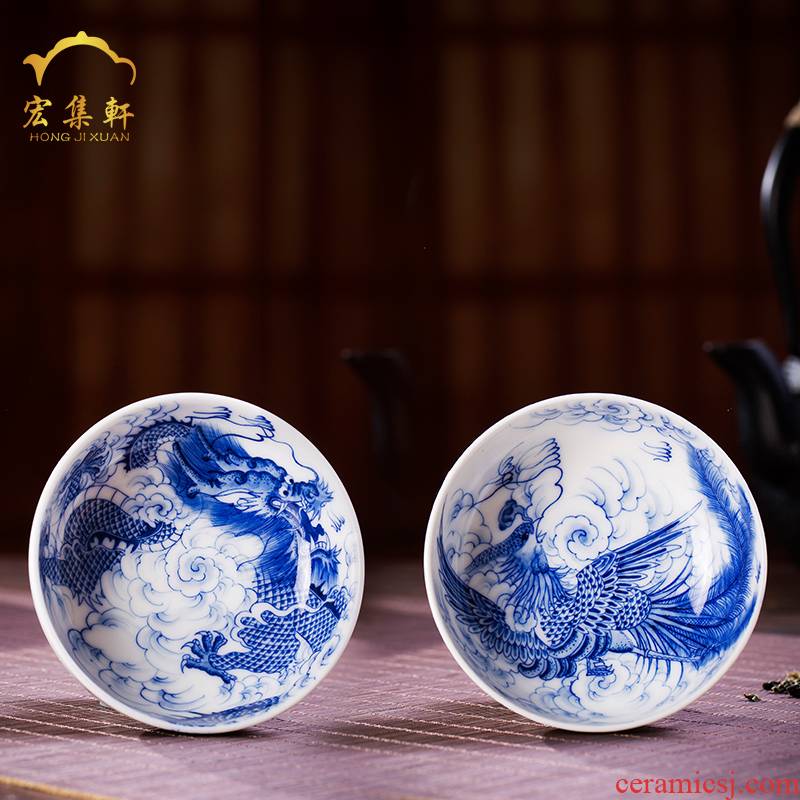 Ceramic cups jingdezhen blue and white porcelain teacup pu - erh tea cup hand - made large - sized longfeng sample tea cup master cup single CPU