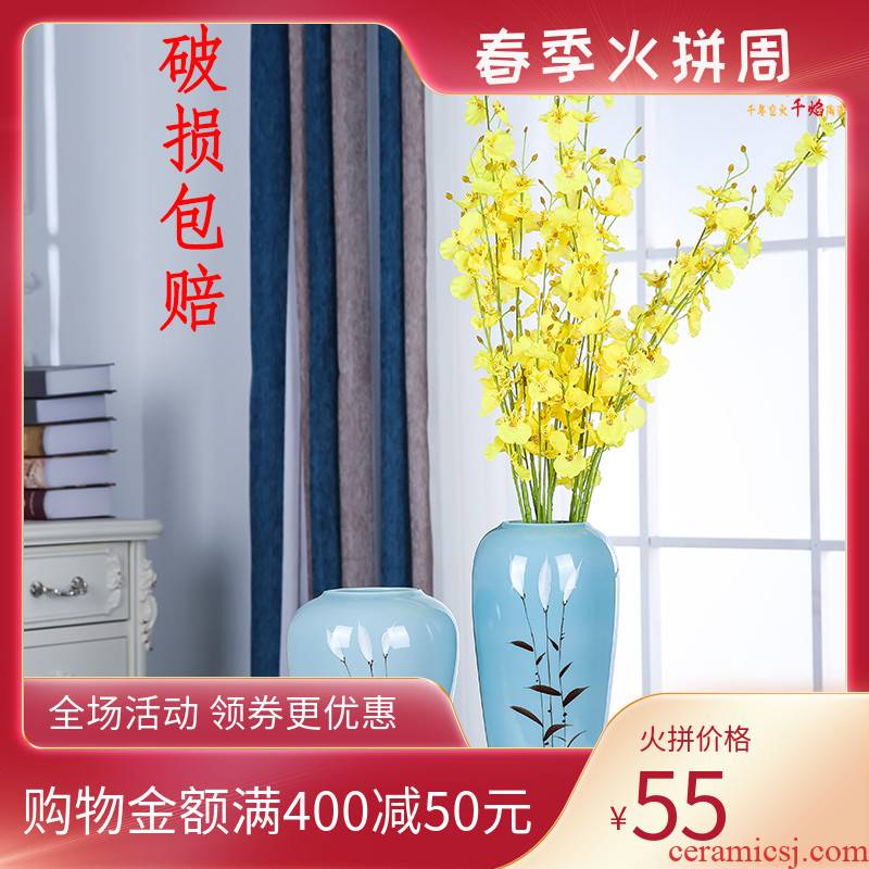Jingdezhen ceramics vase Nordic hand - made flowers, dried flowers, European contracted flower arrangement sitting room adornment is placed