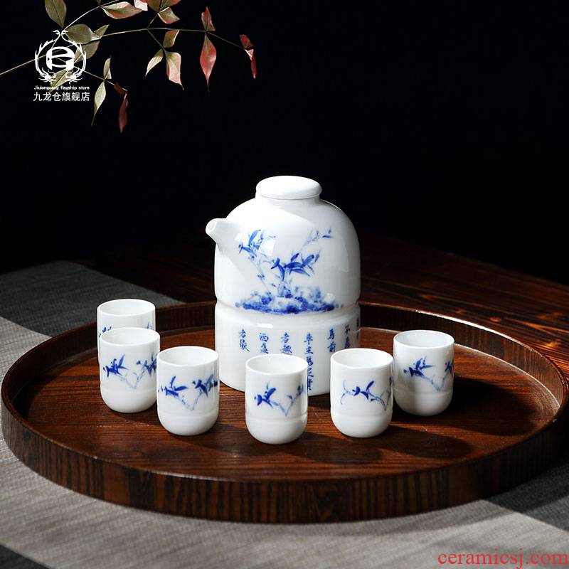 DH jingdezhen ceramic blue and white porcelain Japanese household wine liquor wine suit household hand - made glass archaize points