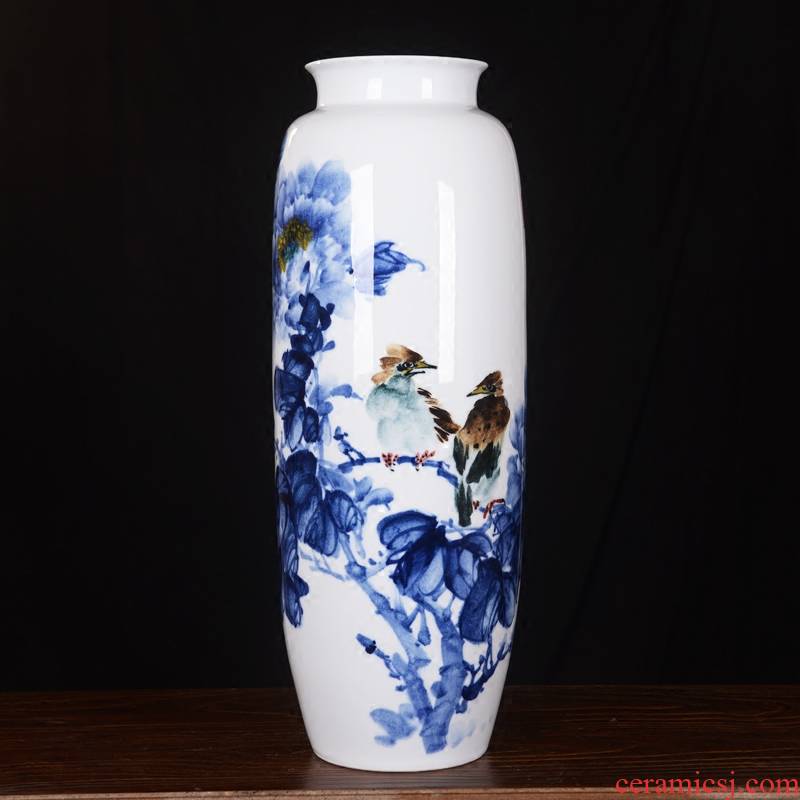 High - grade jingdezhen ceramics master modern hand - made flowers vase home decoration crafts are sitting room