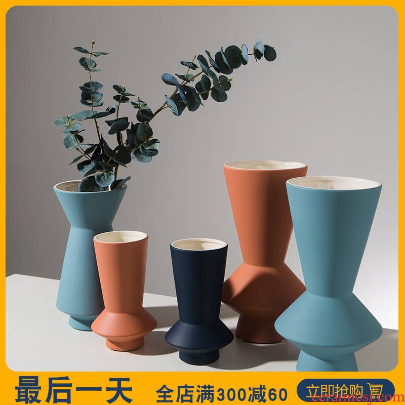 Like a flower, the Nordic morandi creative ceramic color floret bottle furnishing articles dried flower arranging flowers sitting room table decorations