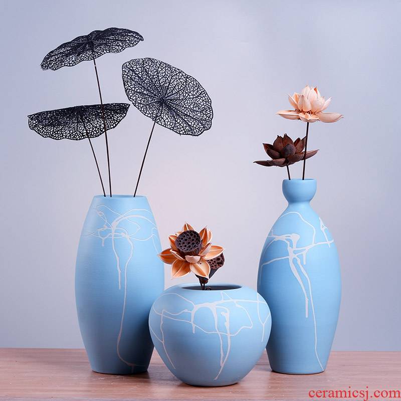 Jingdezhen modern Chinese ceramic vase lines in the sitting room TV ark, contracted creative arts and crafts decorative furnishing articles