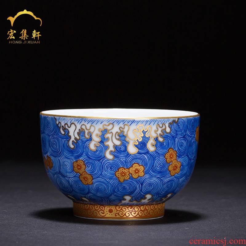 Small glass ceramic cups sample tea cup master cup single CPU jingdezhen blue and white paint pure manual. A cup of tea