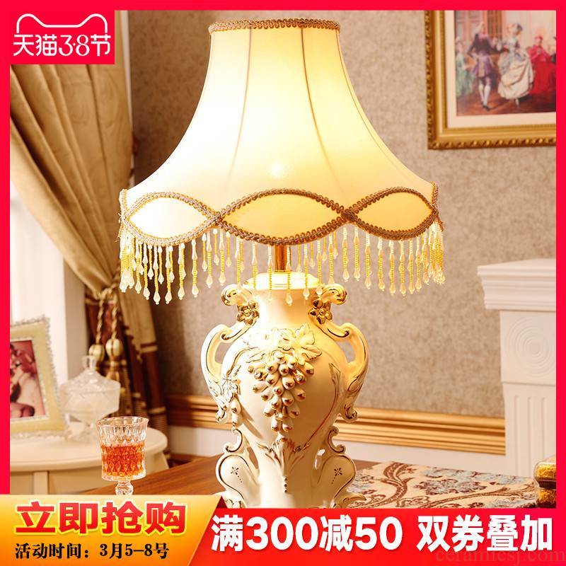 European style living room lamp act the role ofing furnishing articles creative household adornment bedroom large key-2 luxury wedding present ceramic arts and crafts