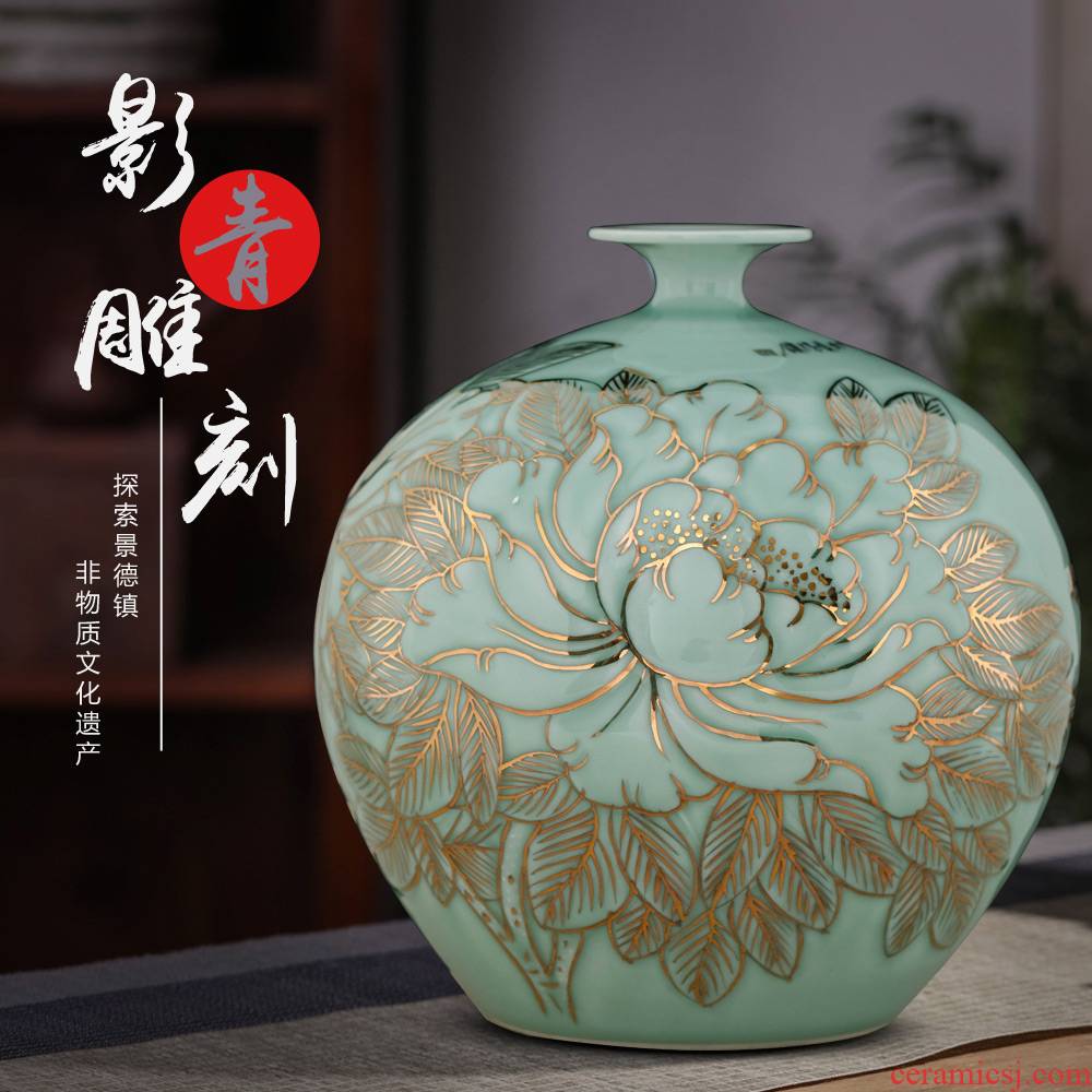 Jingdezhen ceramic vases, flower arranging is hand - made shadow blue paint peony pomegranate bottles of Chinese style sitting room adornment is placed