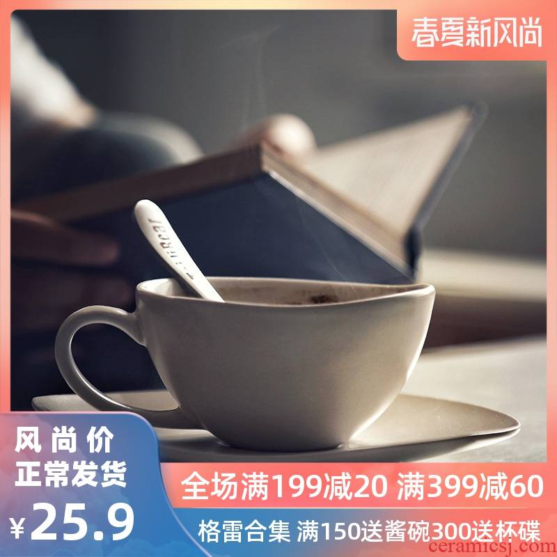 Lototo Japanese ceramic coffee cups and saucers color suit creative abnormity tableware plate household milk tea cups