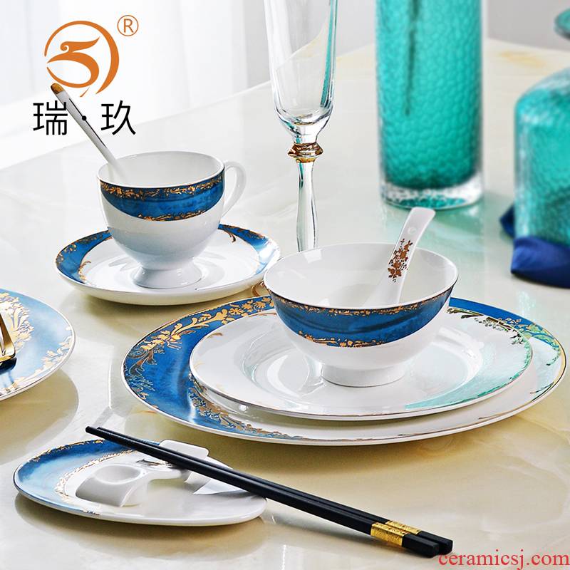 European household ipads China western - style food table setting two people eat cutlery set to use plates spoon cup towel disc set of flat