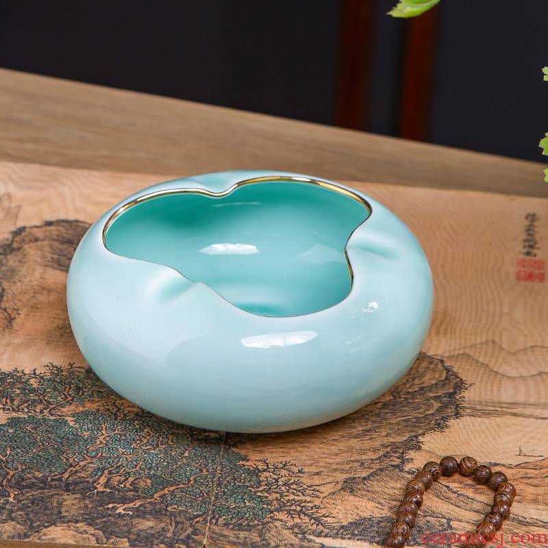 Jingdezhen ceramic fuels the ashtray ideas of new Chinese style household living room office windproof craft ornaments