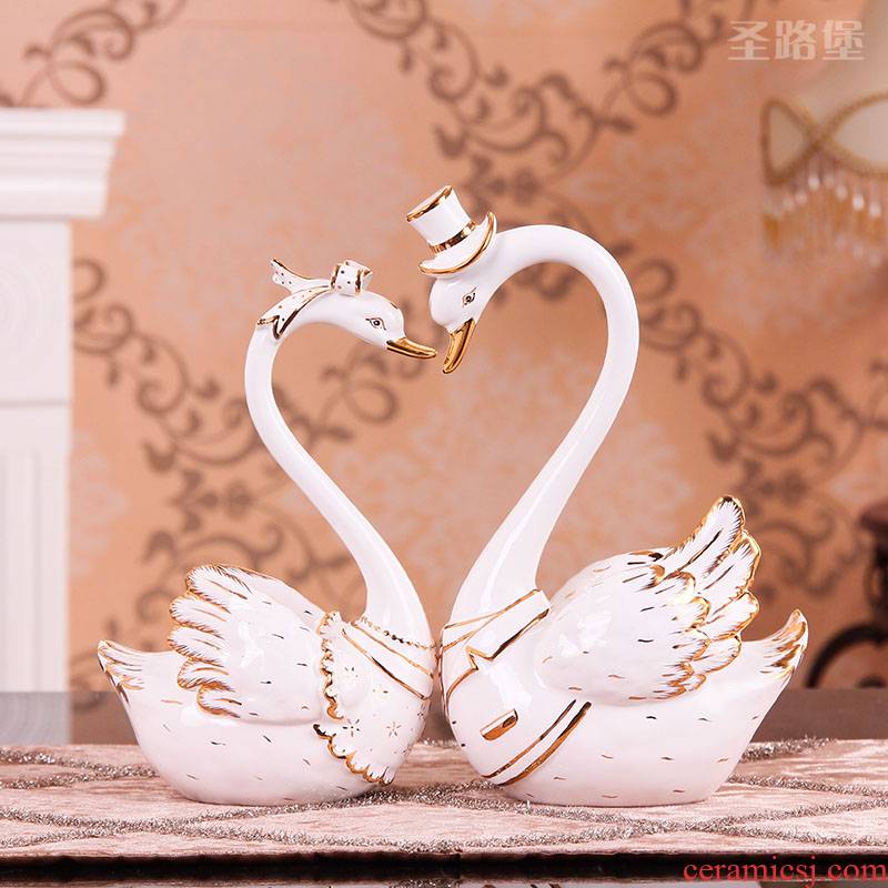 Swan is placed a sitting room romantic ideas home decoration ceramic wedding gift girlfriends wedding gift