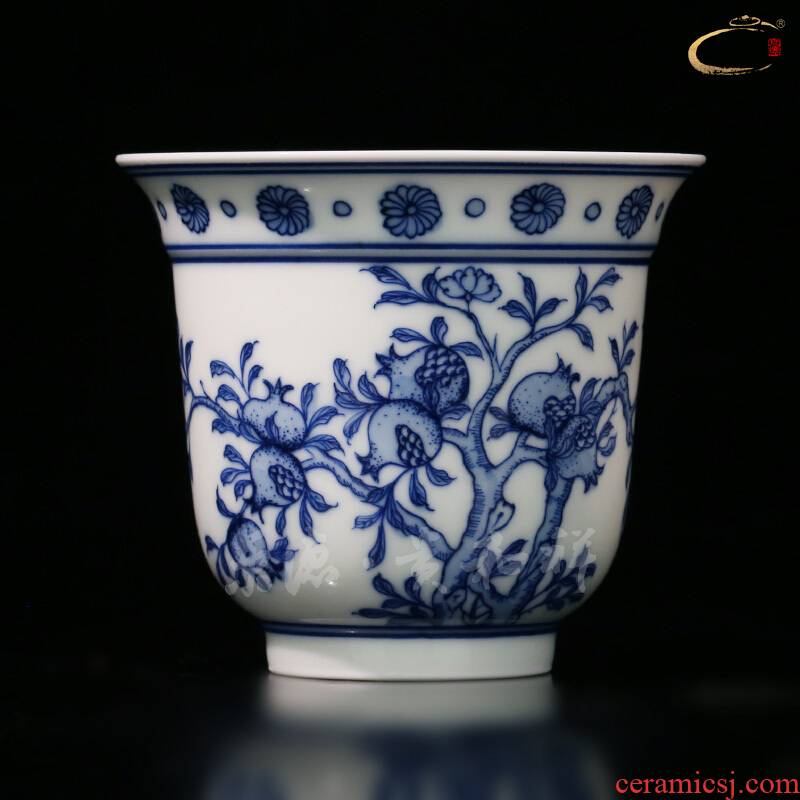 Guests cheung kung fu tea cups of jingdezhen blue and white sample tea cup pure manual hand - made master cup retro blue pomegranate cup