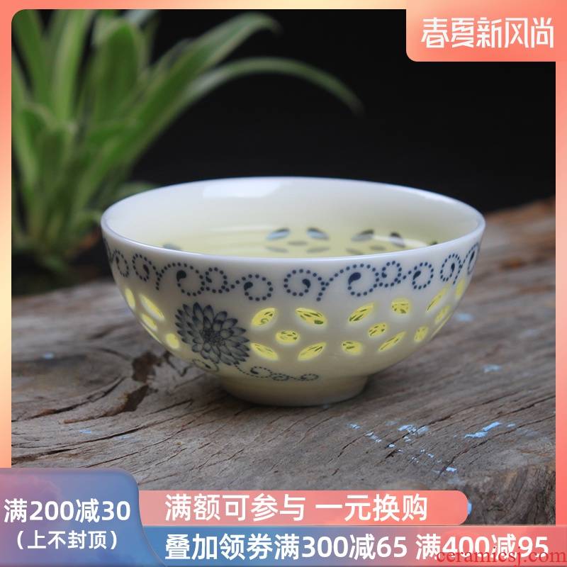 Palettes nameplates, ceramics and exquisite hollow out sample tea cup kung fu tea set of blue and white porcelain teacup noggin master cup personal cup