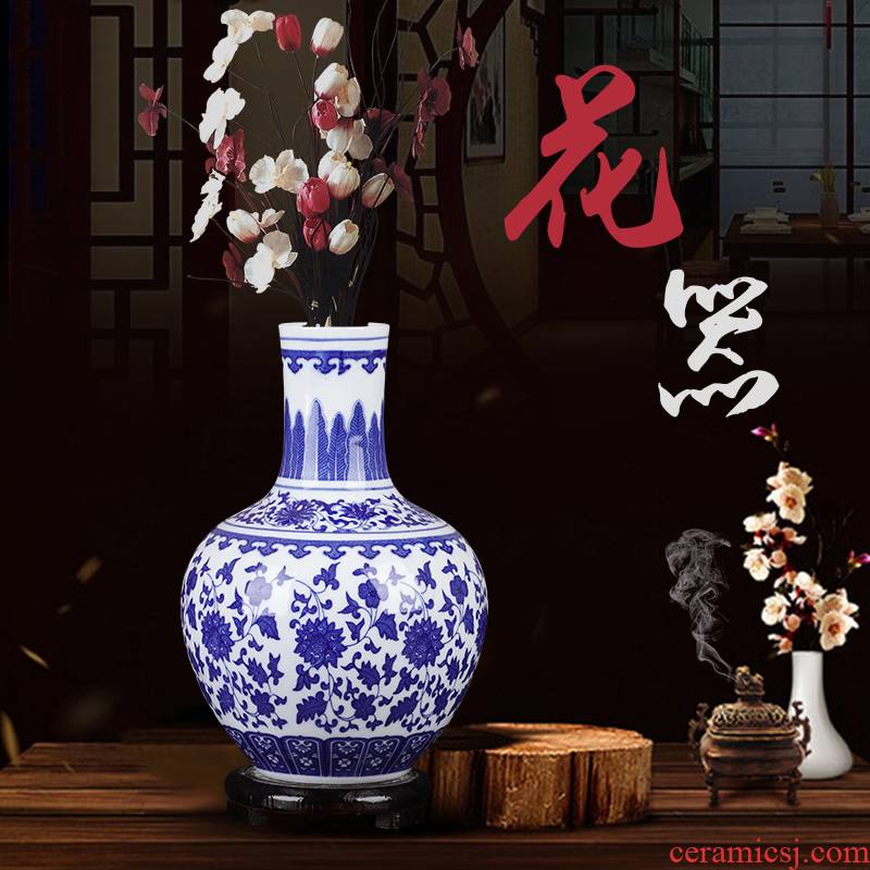 Jingdezhen blue and white porcelain vases, flower arranging furnishing articles archaize sitting room of Chinese style household ceramics rich ancient frame trinkets