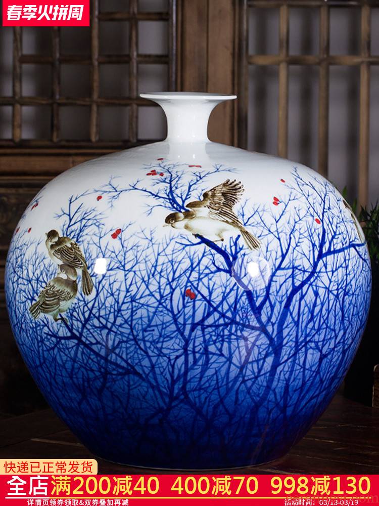 Jingdezhen ceramic masters hand draw much luck powder enamel vase Chinese classical home sitting room adornment is placed