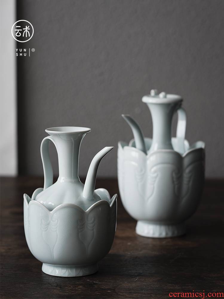 Cloud art of jingdezhen pure manual imitation song dynasty style typeface shadow green ceramic hip flask he its drank a bowl hand carving ewer wine tea set