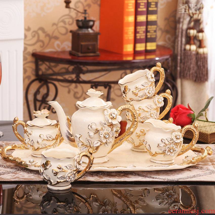 Wedding gift for furnishing articles sitting room tea table ceramic European tea tray with creative Wedding gift set send to their girlfriends